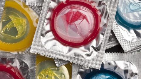 «Αγοράστε στα αγόρια σας προφυλακτικά για να ξέρουν τι να κάνουν όταν έρθει η ώρα»